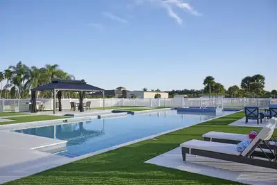 Image de 🐴 Private Estate overlooking 60 acre horse farm 🐴