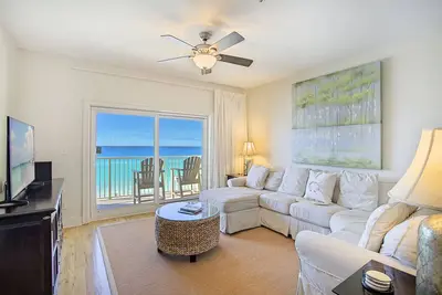 Image de Emerald Dunes 504 - Beachfront, Great Views, Pool, Hot Tub, Near Destin Commons!