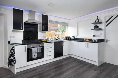 Image de Four Oaks House | 6-16 | Hot Tub | Big Games Room