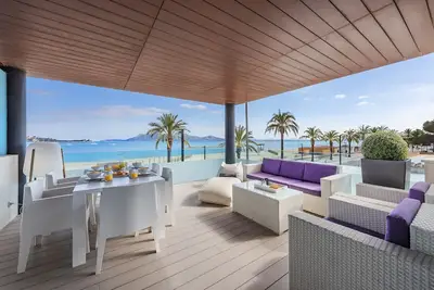 Image de Londres Derecha Beachfront apartment in Puerto Pollensa
