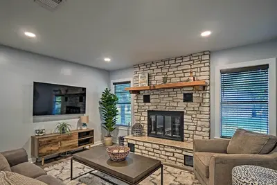 Image de Kerrville Escape w/ Direct River Access & Views!