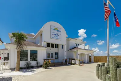 Image de Aruba Bay Resort with Jimmy Buffet vibes