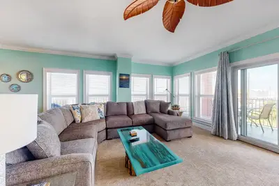 Image de Second Floor Condo a\/ Ocean View, Shared Pool & Hot Tub, High-Speed WiFi, & W\/D
