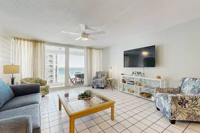 Image de Ninth-Floor Suite in Beachfront Complex w/ WiFi, Ac, Shared Pool, & Tennis Court