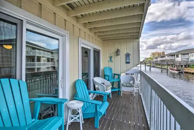 Image de Sandpiper Cove Escape on Canal - Walk to Beach!