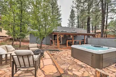 Image de Hot Tub & Patio: Pet-Friendly Cabin in Munds Park!