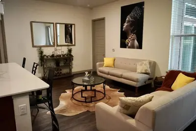 Image de Downtown honeycomb Hideout