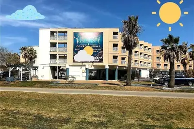 Image de Waterfront North Beach Condo