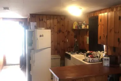 Image de 10 Gookin Ct - Rustic beach self-catering cabin - sleeps 8- 3 min walk to beach!
