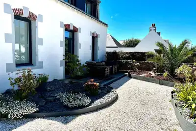 Image de Maison T5 rénovée à Quiberon, 4 chambres, jardin, proche plage, classée 2 étoiles