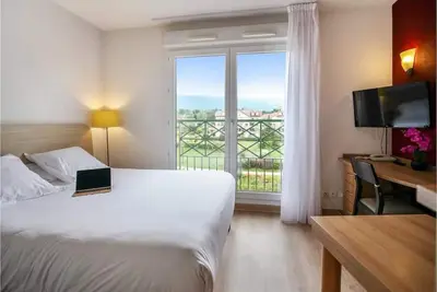 Image de Charming studio 10 in the heart of Divonne Les Bains, near lake, mountain views