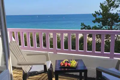 Image de Studio dans une magnifique Villa, emplacement d'exception, accès privé plage.