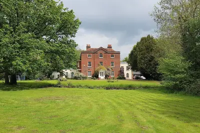 Image de Country House (East Wing) with Indoor Heated Pool