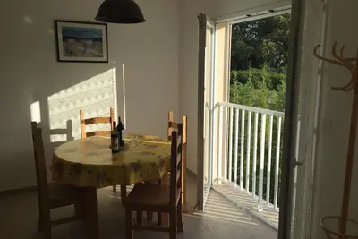 T2 entre mer et montagne avec piscinette  et jardin privés