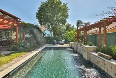 Image de Close to Vineyards, Private Salt Water Pool, Game Area Retreat!