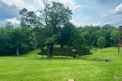 Image de Spacious 2-bedroom condo with mountain views & lots of hiking