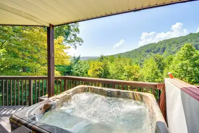Image de Mountain Cabin w/ Covered Decks & Fire Pit!