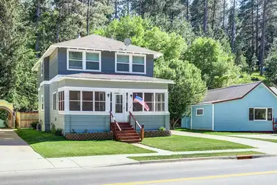 Image de Outlaw Homestead - in Deadwood! Mickelson Trail, Trolley stop, Garage and great backyard oasis!