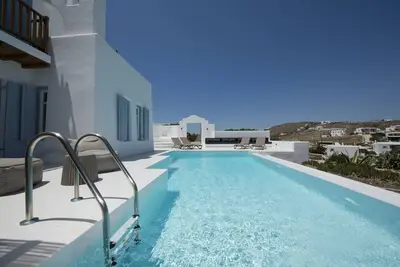 Image de Superbes Villas Ornos | 3 chambres | Villa Perle | Belle piscine | Des vues époustouflantes