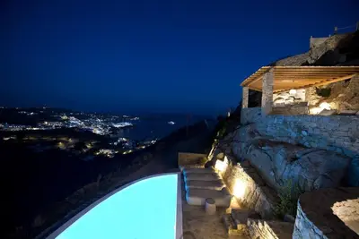 Image de Villa de Luxe Psarrou | 3 chambres | Villa Azurite | Superbes vues sur la mer et la plage