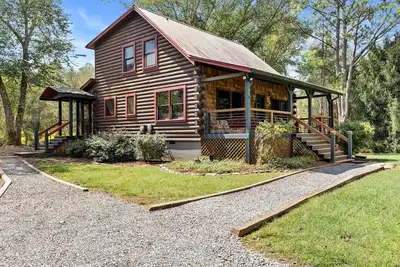 Image de Private Dock on the Toccoa River, Screened Porch