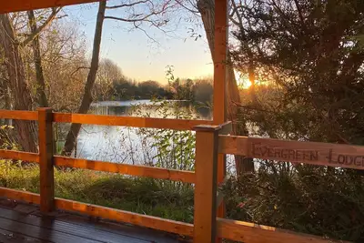 Image de Picture Perfect Lodge at Kingfisher Lakes | Stunning Lake Views & Fab Hot Tub |