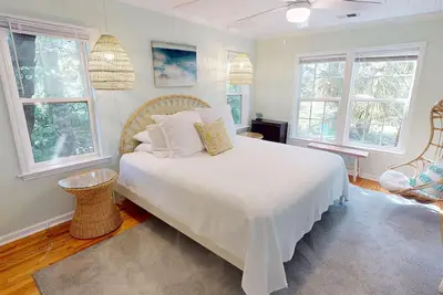 Image de Classic Beach Cottage~Surf Shack