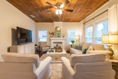Image de New-Ethel Rose Cottage-5 min to Magnolia Silos