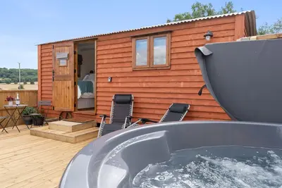 Outbak Shepherds Hut - sleeps 2 guests  in 1 bedroom