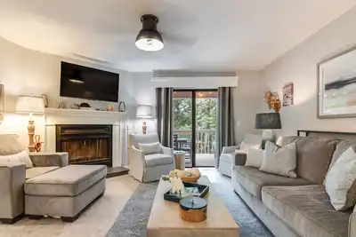 Image de Royal James Condo-Perfect for families, neighborhood pool, golf cart included Both clubs Available