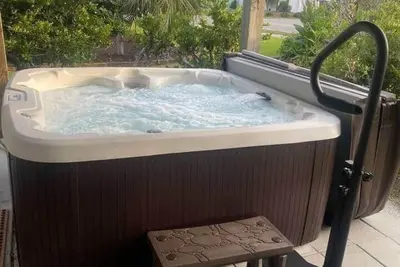 Image de Latitude pet friendly beach retreat, heated pool