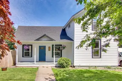 Image de Davis Street Farmhouse