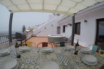 Image de Casa Fuente del Algarrobo-exclusiva con Decoración Estilo Industrial