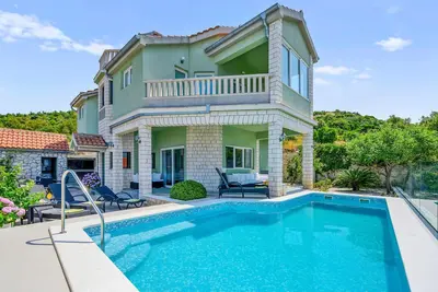 Image de Superbe maison à Primosten