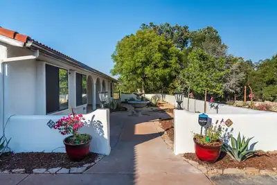 Image de Na Hoku Ranch | Escape to Views, Starry Nights and Fire Pit!