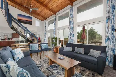 Image de Ocean View, Ada, Pets Ok, Walk to beach, Fenced Yard (AfterDune)