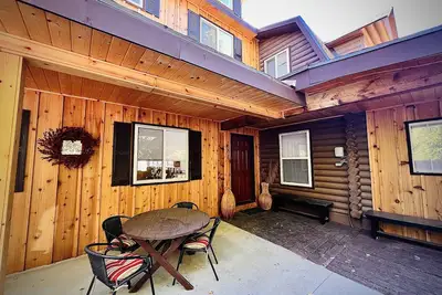 Image de Mama Bear Cabin at Bear Lake -Snag last minute Deals--All Size Groups