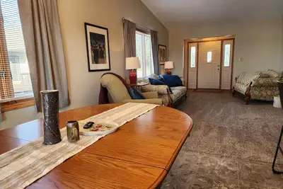 Image de Whole home for less than a local hotel!
