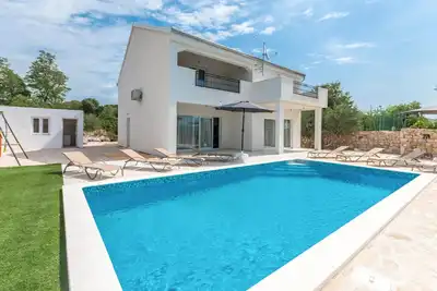 Image de Superbe maison de 4 chambres à.