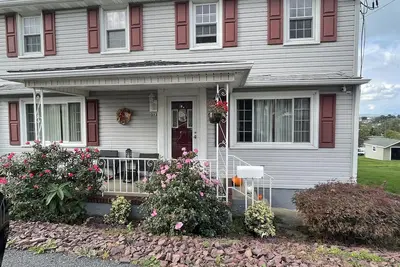 Image de Cozy Spacious FamilyFriendly 4b Residential Home