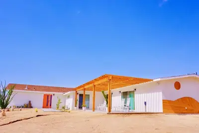 Image de ☆ Family Friendly ☆ Incredible Views and Privacy ☆Pool☆Hot Tub☆Games Galore☆