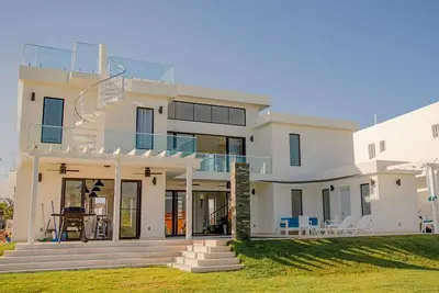 Image de 3bd villa with pool in beachfront resort: gym/tennis/basket/waterpark/playground