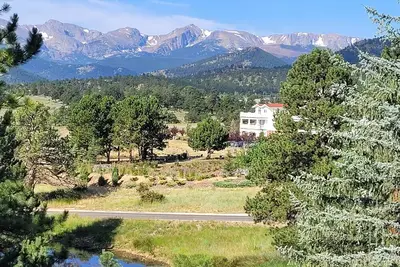 Image de Scenic Comfort - Estes Park home with Game Room! #3016