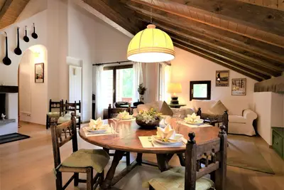 Image de Joli appartement avec Wifi, Tv, balcon, animaux admis, vue panoramique et parking
