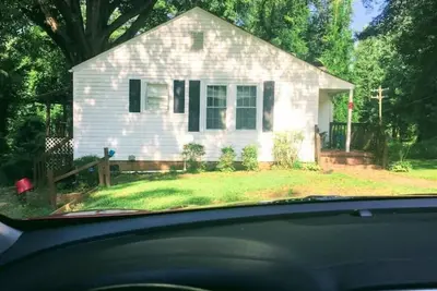 Image de Urban Respite minutes from downtown Greenville, Sc