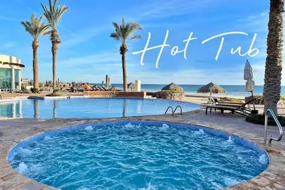 Image de Oceanfront Gem with Pools & Private Beach #704