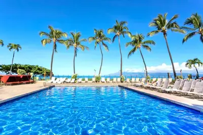 Image de Kbm Resorts | Free Car | Kaanapali Shores | Ocean view | 2-Bedroom Condo, Steps to Pool & Beach! Ks-535