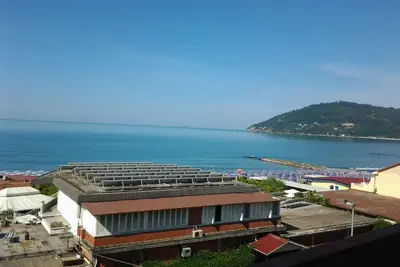 Image de Seafront apartment 2 bedrooms 4+1 sleeps 4 floor elevator parking space