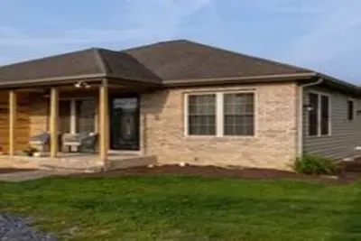 Hilltop Hideaway❤️Fire Pit~Grill~3br~Pets❤️