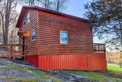Image de \"The FishCamp\" a Cabin w/a Hot-Tub near Fall Creek Falls! , The FishCamp Cabin w/Loft Hot-tub and Vie